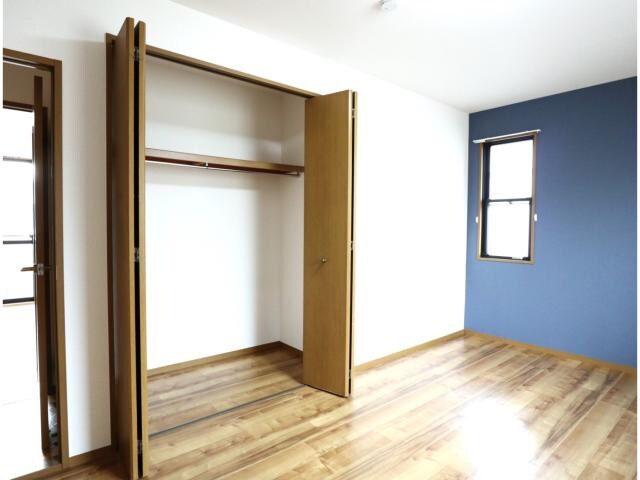  東海道本線/静岡駅 バス8分中田四丁目下車:停歩9分 2階 築28年