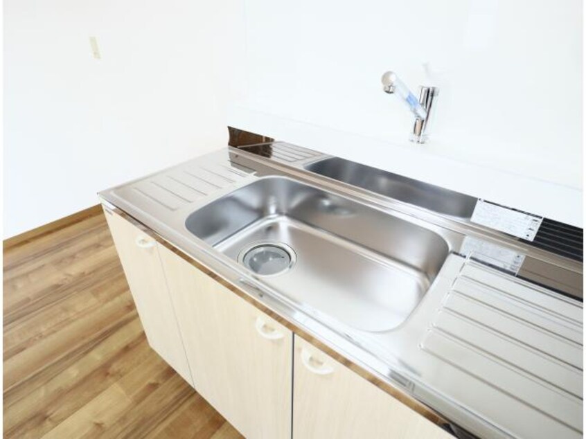  東海道本線/静岡駅 バス8分中田四丁目下車:停歩9分 2階 築28年