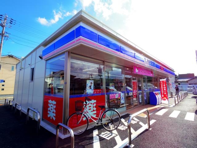 ローソンひばり焼津小川新町店(コンビニ)まで266m 東海道本線/焼津駅 バス8分縦小路柳屋本店前下車:停歩3分 2-3階 築10年