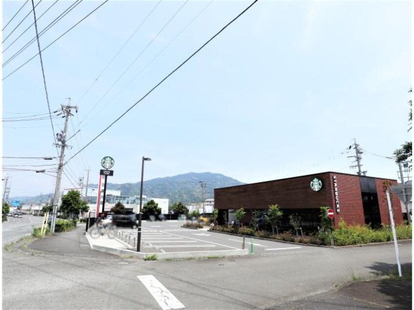 スターバックスコーヒー焼津八楠店(カフェ)まで2713m 東海道本線/焼津駅 バス8分縦小路柳屋本店前下車:停歩3分 1-2階 築9年