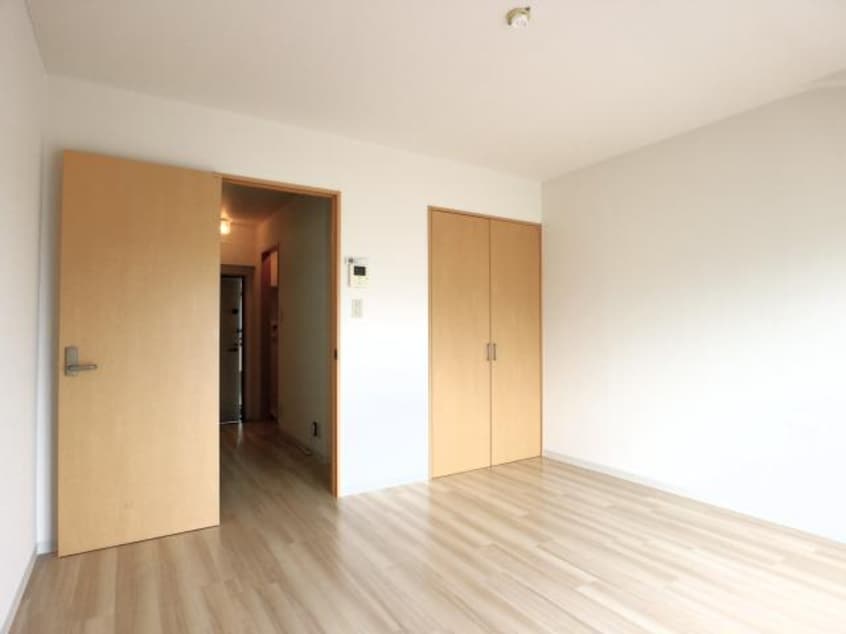  東海道本線/静岡駅 バス8分中田三丁目西下車:停歩5分 3階 築23年