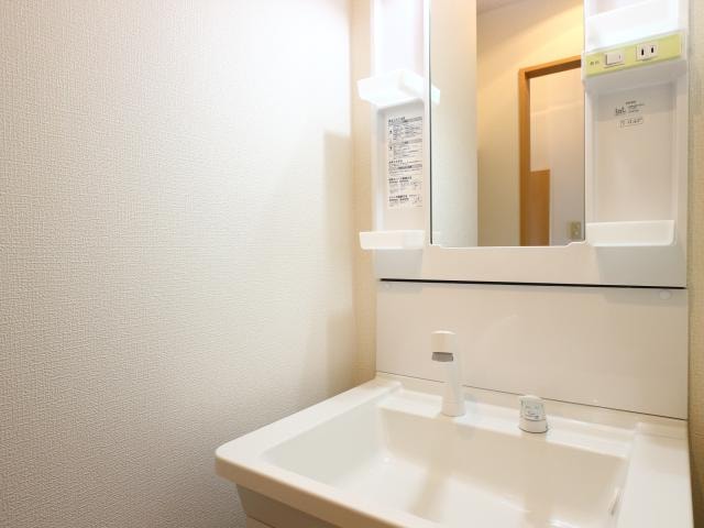  東海道本線/静岡駅 バス8分中田三丁目西下車:停歩5分 3階 築23年