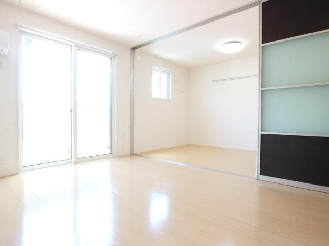  東海道本線/静岡駅 バス16分西脇下下車:停歩5分 1階 築10年