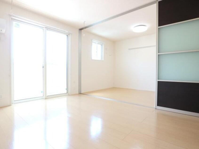  東海道本線/静岡駅 バス16分西脇下下車:停歩5分 1階 築10年