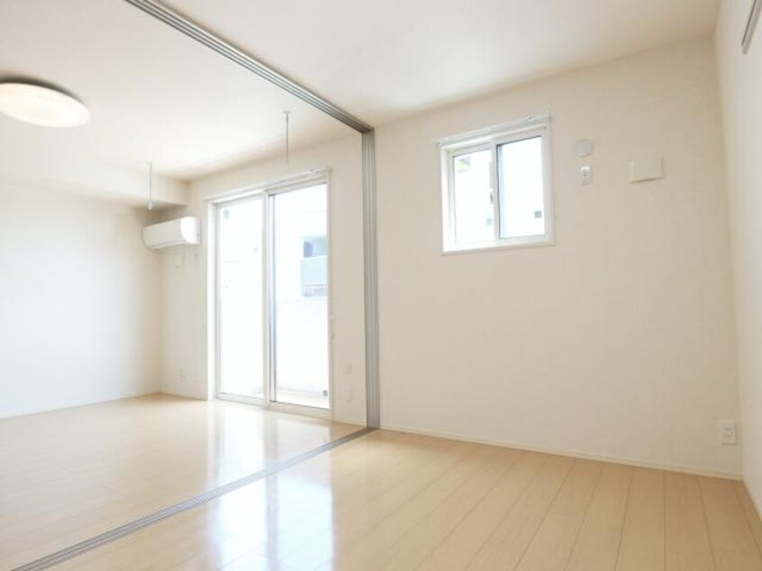  東海道本線/静岡駅 バス16分西脇下下車:停歩5分 1階 築10年