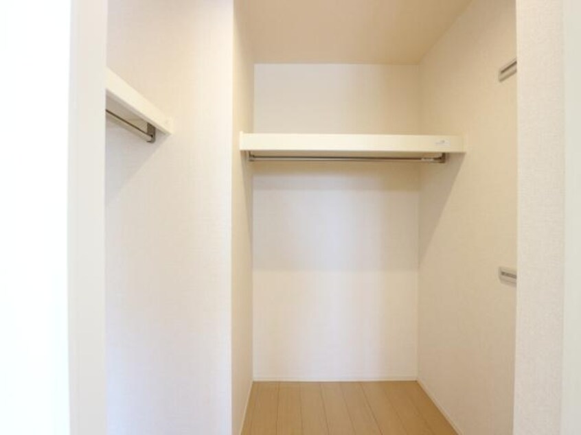  東海道本線/静岡駅 バス16分西脇下下車:停歩5分 1階 築10年