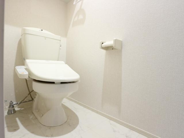  東海道本線/静岡駅 バス16分西脇下下車:停歩5分 1階 築10年