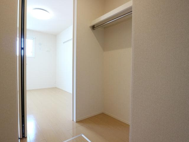  東海道本線/静岡駅 バス16分西脇下下車:停歩5分 1階 築10年