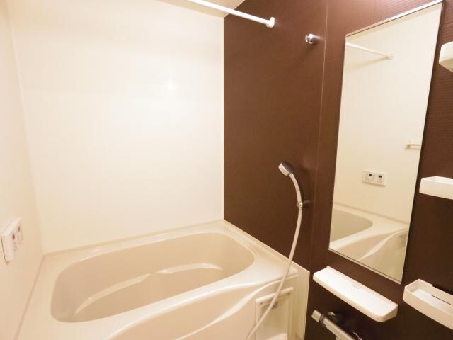  東海道本線/静岡駅 バス20分堀ノ内下車:停歩7分 1階 築10年