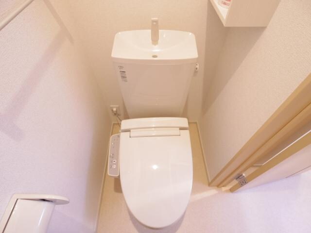  東海道本線/静岡駅 バス20分堀ノ内下車:停歩7分 1階 築10年