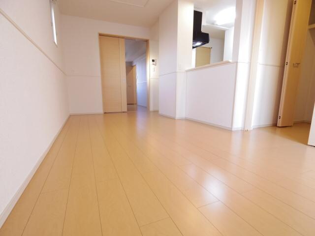  東海道本線/静岡駅 バス20分堀ノ内下車:停歩7分 1階 築10年