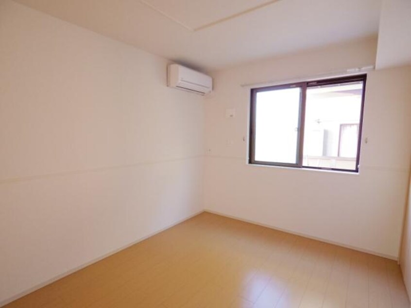  東海道本線/静岡駅 バス20分堀ノ内下車:停歩7分 1階 築10年