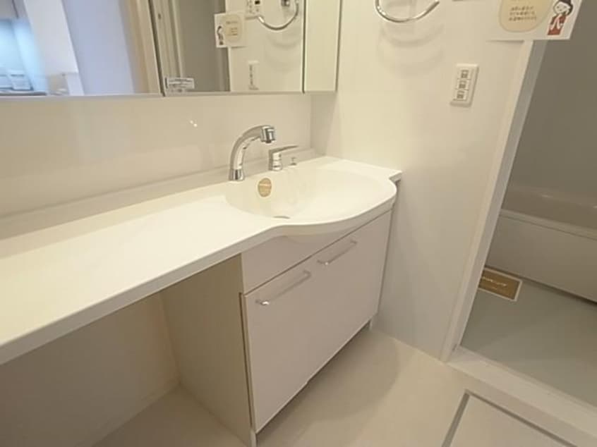  東海道本線/静岡駅 バス18分宮竹児童公園前下車:停歩4分 1階 築10年