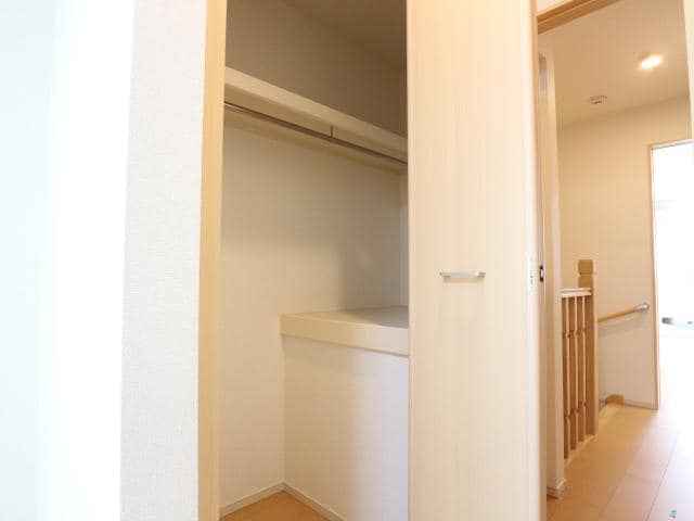  東海道本線/静岡駅 バス12分石田下車:停歩2分 2階 築10年