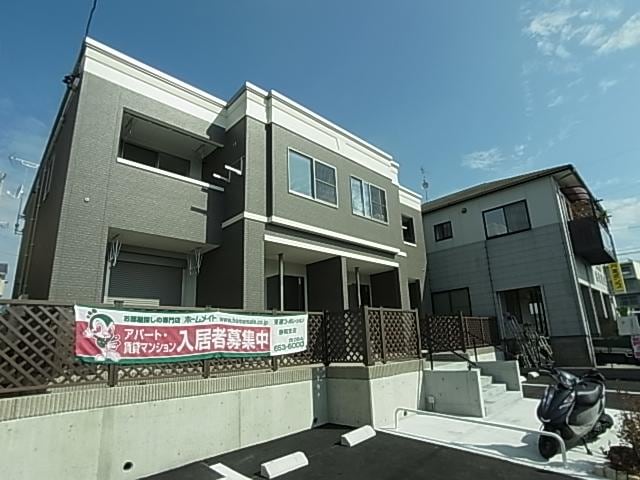  東海道本線/静岡駅 バス16分浜敷地下車:停歩2分 1階 築10年