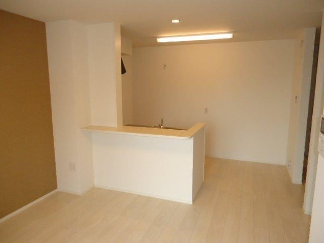 イメージ 東海道本線/静岡駅 バス16分浜敷地下車:停歩2分 1階 築10年