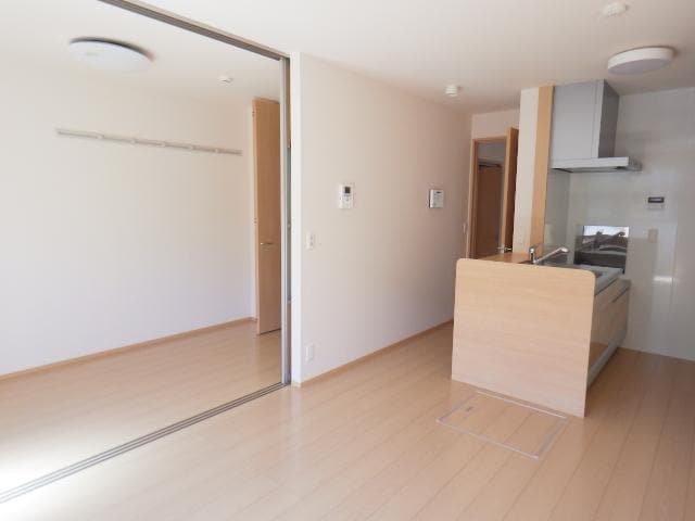  東海道本線/静岡駅 バス20分小鹿公民館下車:停歩8分 1階 築10年