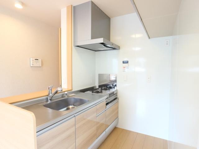  東海道本線/静岡駅 バス20分小鹿公民館下車:停歩8分 1階 築10年