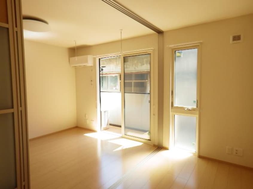  東海道本線/静岡駅 バス20分小鹿公民館下車:停歩8分 1階 築10年