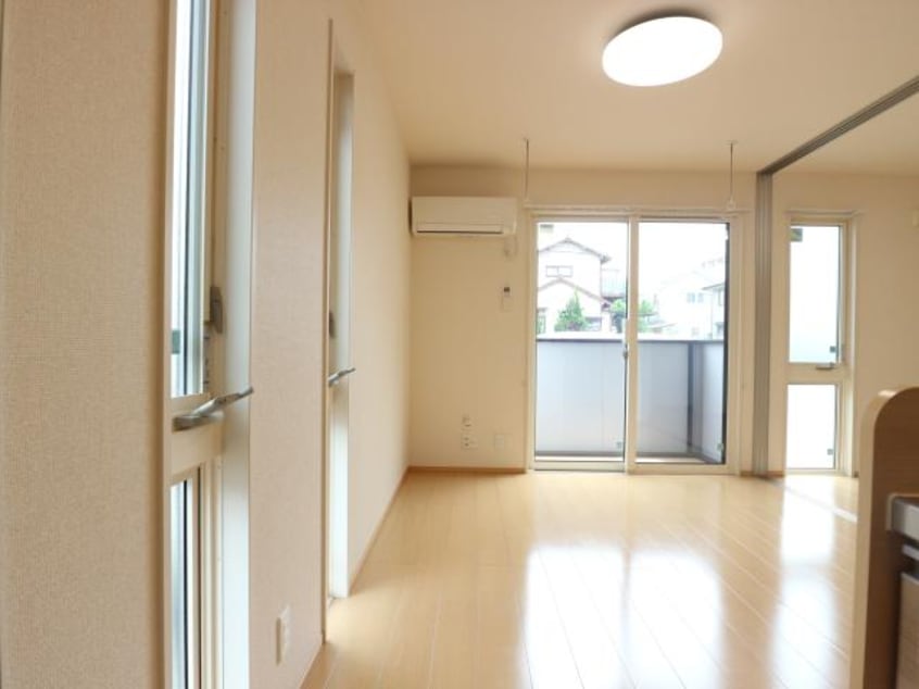  東海道本線/静岡駅 バス20分小鹿公民館下車:停歩8分 1階 築10年