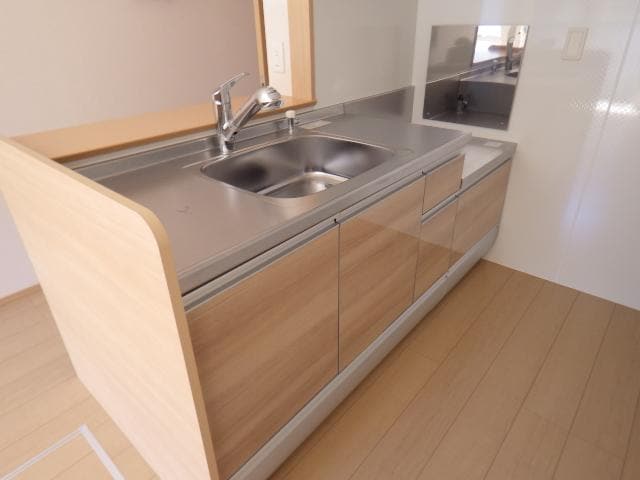  東海道本線/静岡駅 バス20分小鹿公民館下車:停歩8分 1階 築10年