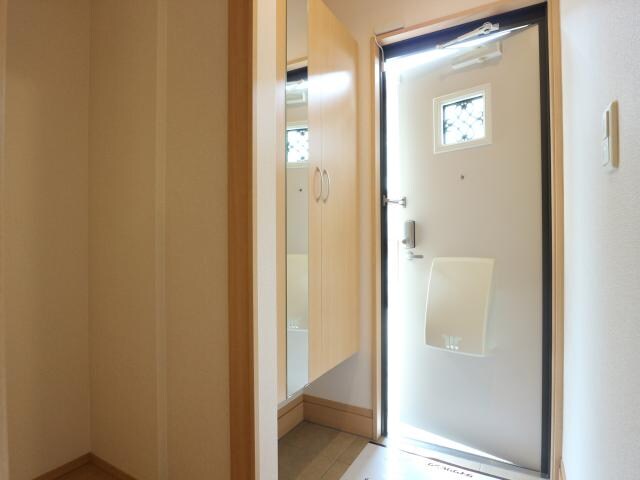  東海道本線/静岡駅 バス20分小鹿公民館下車:停歩8分 1階 築10年