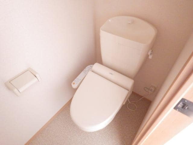  東海道本線/静岡駅 バス20分小鹿公民館下車:停歩8分 1階 築10年