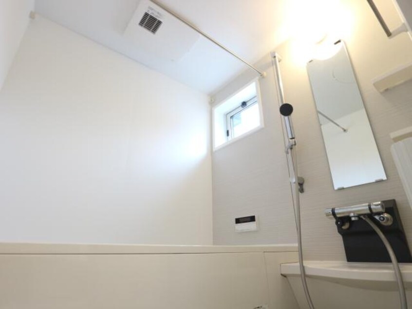  東海道本線/静岡駅 バス20分小鹿公民館下車:停歩8分 1階 築10年