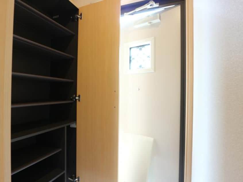  東海道本線/静岡駅 バス20分小鹿公民館下車:停歩8分 1階 築10年