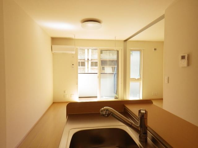  東海道本線/静岡駅 バス20分小鹿公民館下車:停歩8分 1階 築10年