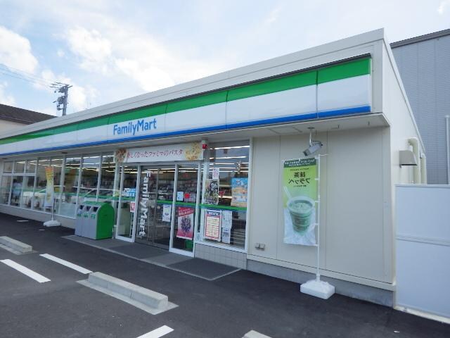 ファミリーマート静岡高松二丁目店(コンビニ)まで376m 東海道本線/静岡駅 バス22分宮竹一丁目下車:停歩11分 2階 築25年