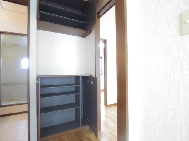  東海道本線/静岡駅 バス22分宮竹一丁目下車:停歩11分 2階 築25年