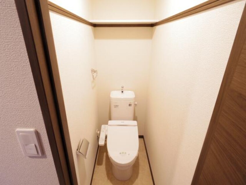  東海道本線/東静岡駅 徒歩17分 3階 築8年