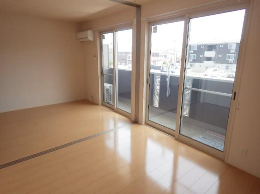  東海道本線/静岡駅 バス8分登呂南下車:停歩8分 2階 築12年