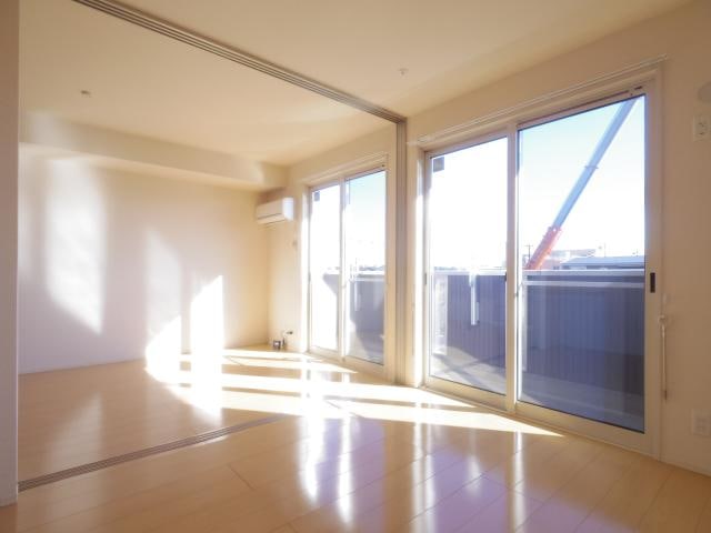  東海道本線/静岡駅 バス8分登呂南下車:停歩8分 3階 築12年