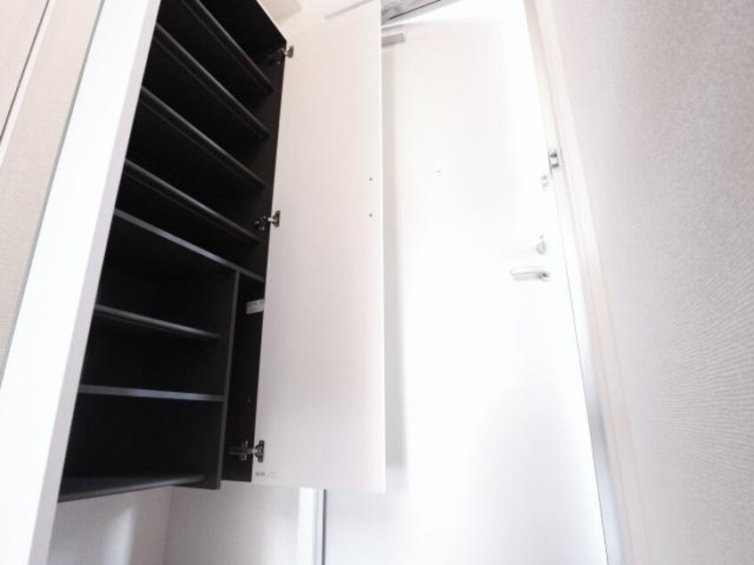  東海道本線/静岡駅 バス8分登呂南下車:停歩8分 2階 築12年