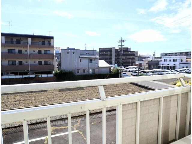  東海道本線/静岡駅 バス16分中村町下下車:停歩5分 2階 築35年