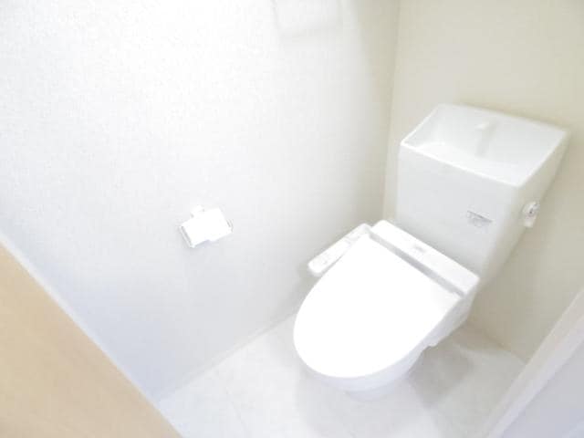  東海道本線/静岡駅 バス20分小鹿公民館前下車:停歩5分 2階 築9年