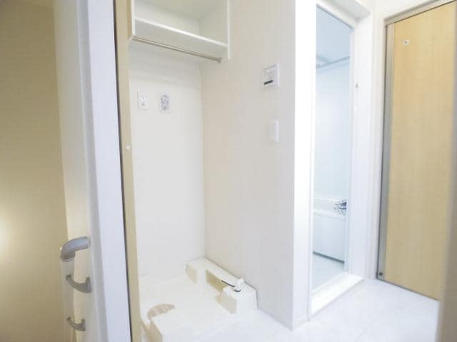  東海道本線/静岡駅 バス20分小鹿公民館前下車:停歩5分 2階 築9年