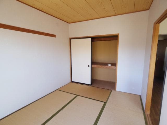  東海道本線/静岡駅 バス26分南安倍川橋下車:停歩5分 1階 築29年