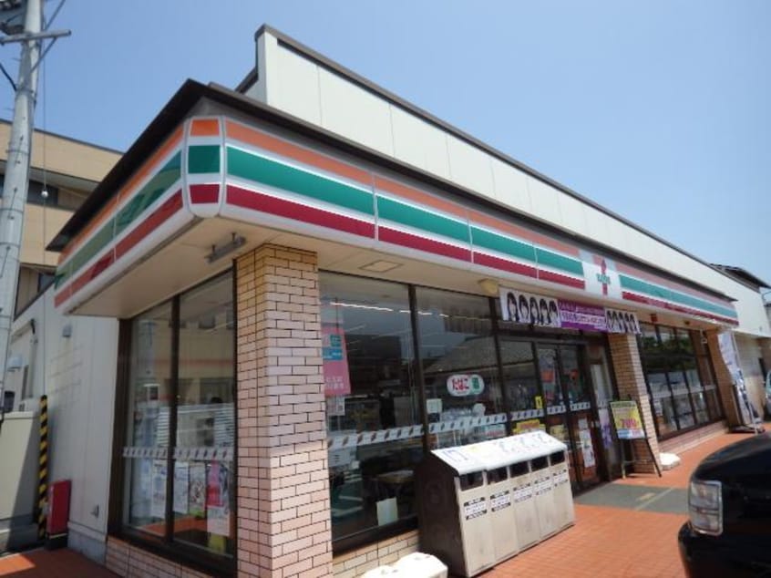 セブンイレブン静岡馬渕店(コンビニ)まで350m 東海道本線/静岡駅 バス13分見瀬第一テレビ入口下車:停歩3分 2階 築8年