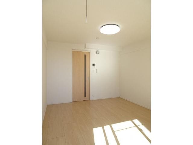  東海道本線/静岡駅 徒歩14分 1階 築8年