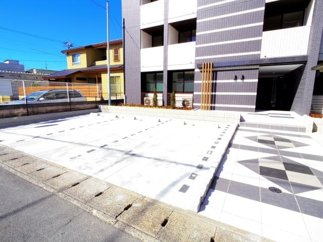  東海道本線/静岡駅 徒歩14分 1階 築8年