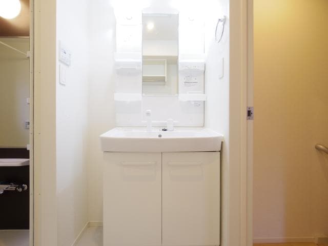  東海道本線/静岡駅 バス16分堀ノ内下車:停歩7分 2階 築8年