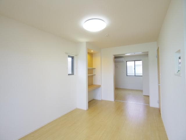  東海道本線/静岡駅 バス16分堀ノ内下車:停歩7分 2階 築8年