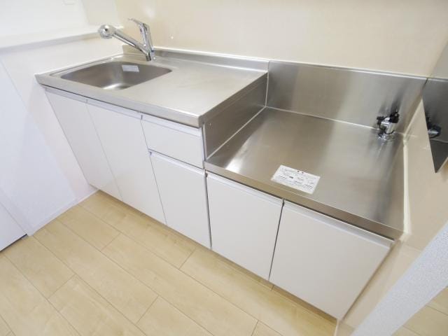  東海道本線/静岡駅 バス16分堀ノ内下車:停歩7分 2階 築8年