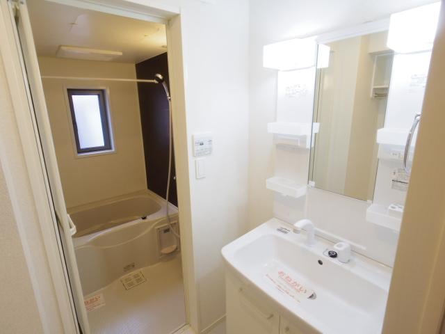  東海道本線/静岡駅 バス16分堀ノ内下車:停歩7分 2階 築8年