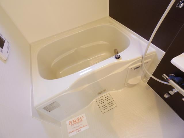  東海道本線/静岡駅 バス16分堀ノ内下車:停歩7分 2階 築8年