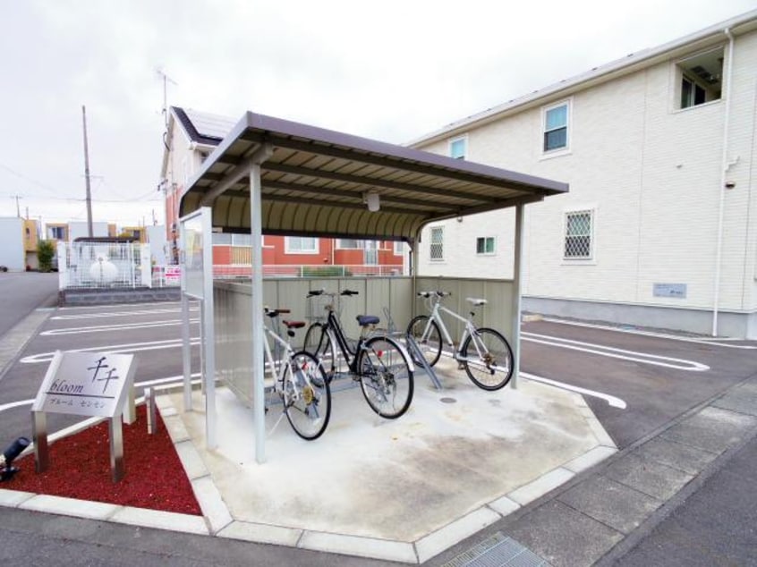  東海道本線/藤枝駅 バス18分藤岡入口下車:停歩9分 1階 築11年