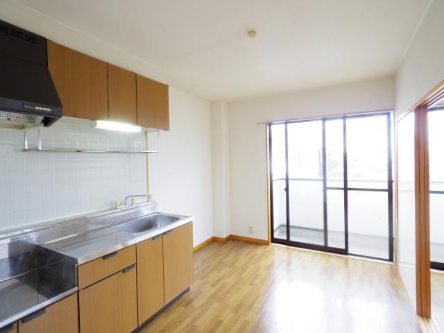  東海道本線/焼津駅 バス11分天野医院前下車:停歩3分 2階 築27年